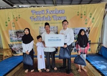 BRI Mabes TNI Cilangkap Bagikan Sembako ke Yayasan Fadhilah Ihsan Cipayung