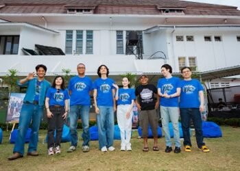 Verona Films Rilis Teaser Poster dan Trailer ‘Dan Bandung’, Angkat Kisah Romansa Manis Beda Kasta