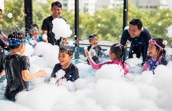 Weekend Makin Seru! Foam Party Kini Hadir Setiap Akhir Pekan di ibis Styles Serpong BSD City