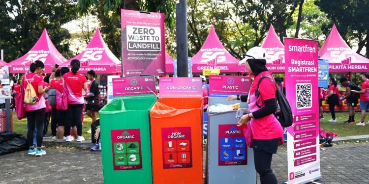 SMARTFREN Run 2026 Buktikan Event Lari Tanpa Sampah Kurangi Emisi Karbon